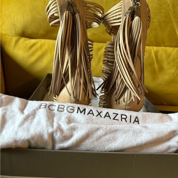 BCBG MAXAZRIA DESIGNER sexxxxy 🔥 high heels,👠 Never Worn - Picture 5 of 7